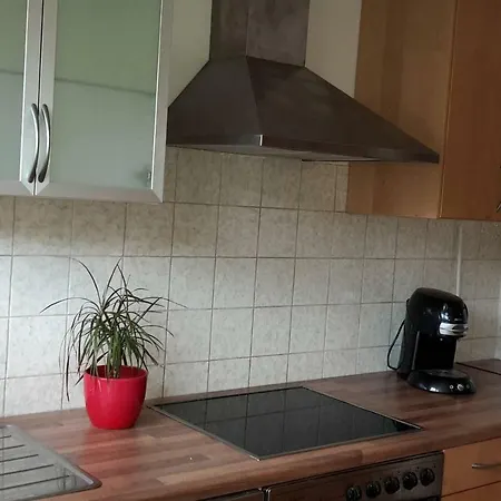 Gelegenes Tla Mit Garten Fuer Bis Zu 5 Personen 公寓