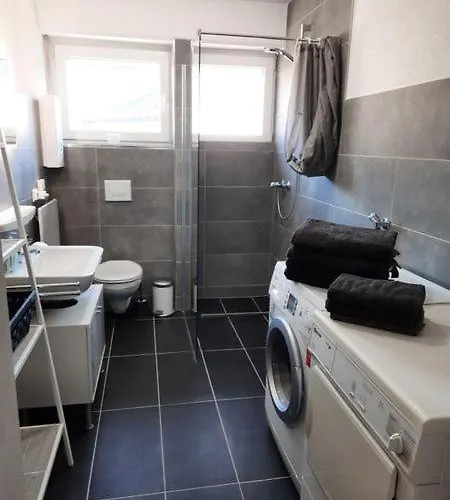 Gelegenes Tla Mit Garten Fuer Bis Zu 5 Personen Kaiserslautern