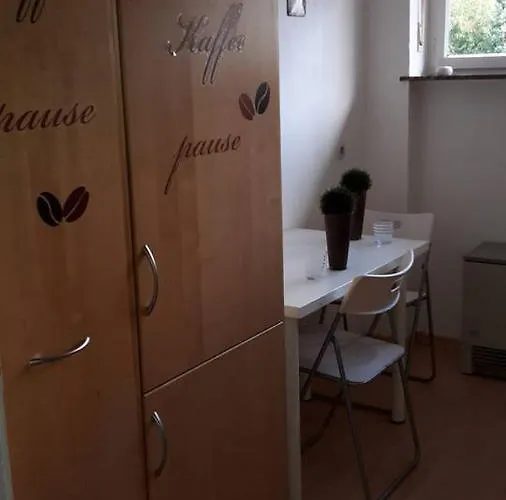 Lejlighed Gelegenes Tla Mit Garten Fuer Bis Zu 5 Personen *